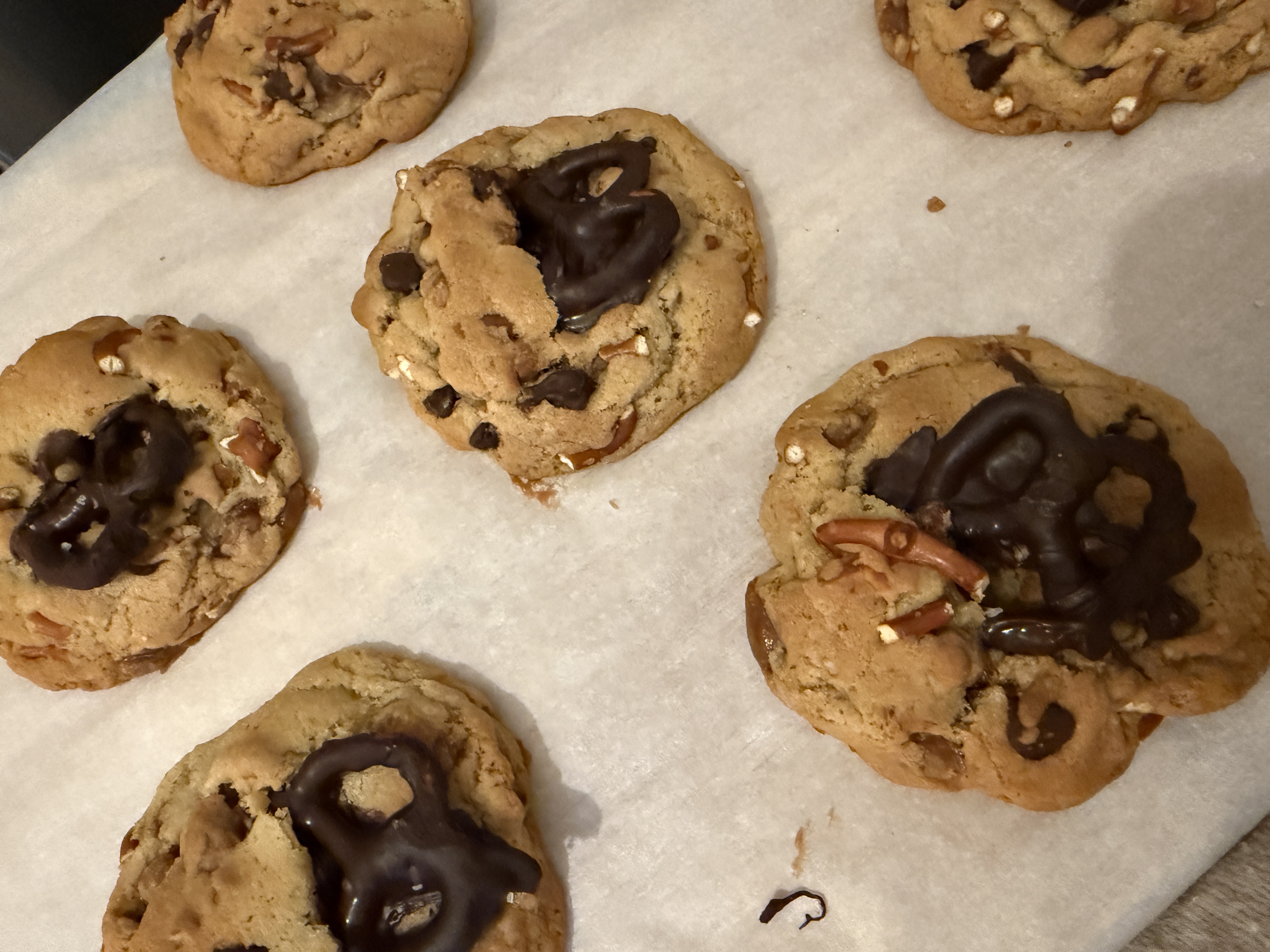 1/2 dozen Bear tracks cookies